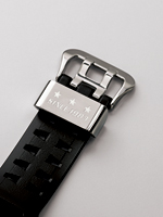 Band loop engraved with three stars